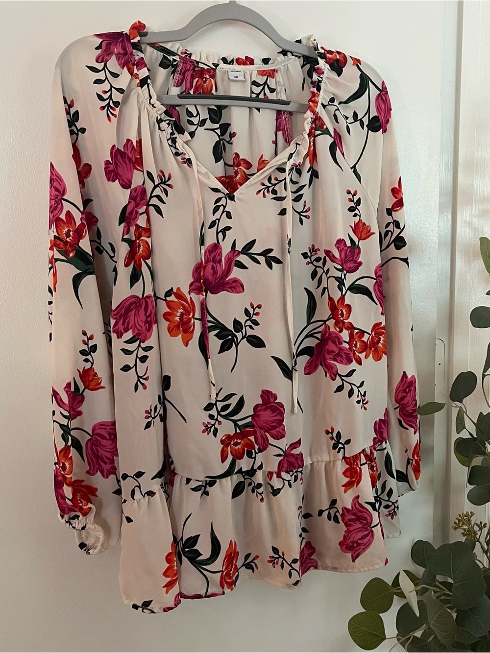 Old Navy Cream Floral Peasant Tunic with Pink & Orange Blooms